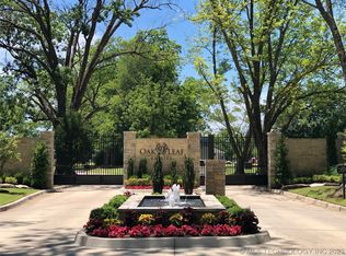 7757 Forest Ln, Tulsa, OK 74132