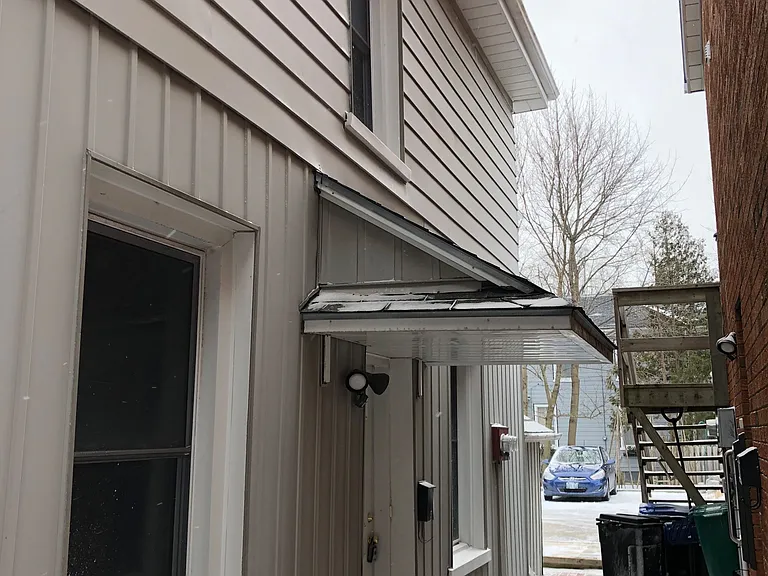 59 B Wellington St E #UPPER — Photo 3