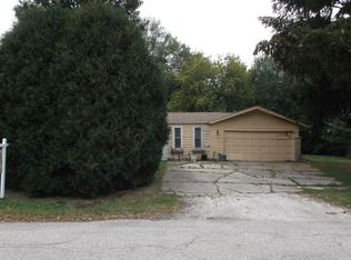 26292 N Hickory Ave, Mundelein, IL 60060