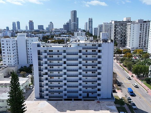 2nd image of 1345 West Ave APT 1004