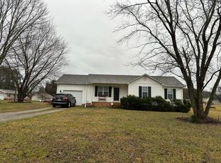 3519 Pointe Cove Cir, Cookeville, TN 38506