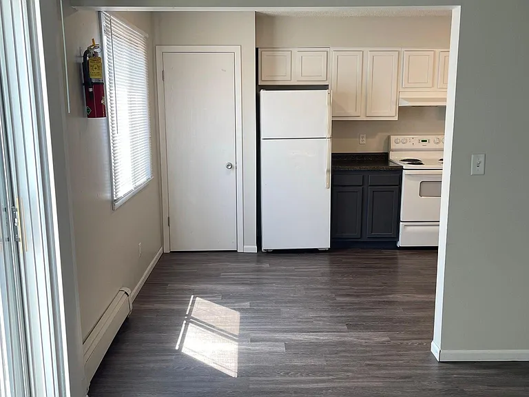 444 S Johnson St #4 — Photo 4