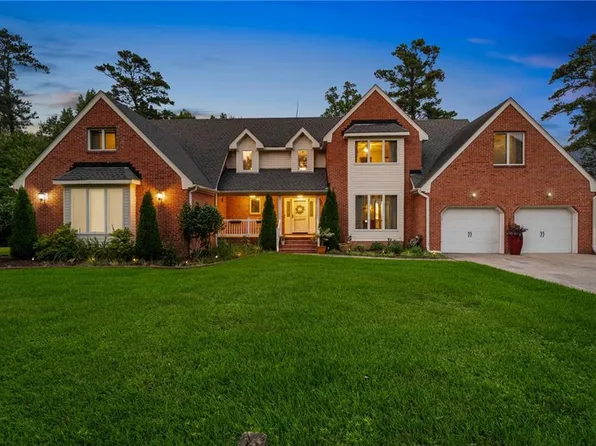 9327 Rivershore Dr, Suffolk, VA 23433