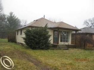 26136 King Rd, Brownstown, MI 48174