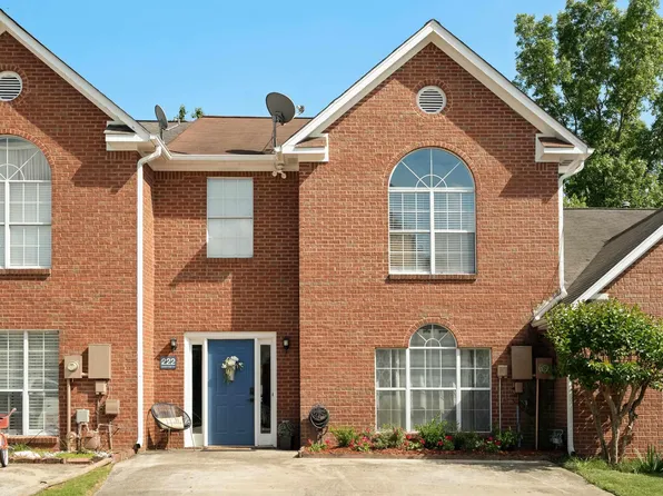 222 Cambrian Ridge Trl, Pelham, AL 35124