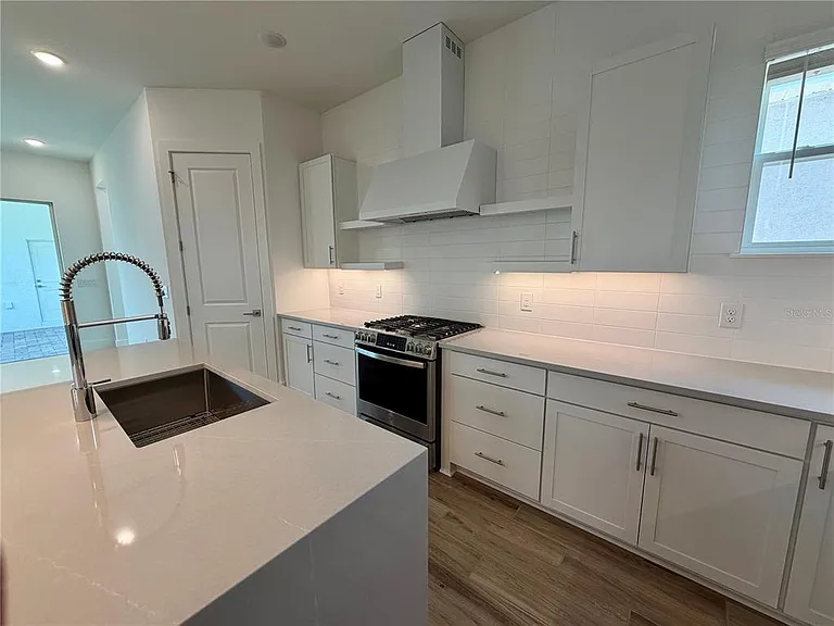 12438 Clear Sapphire Dr — Photo 4