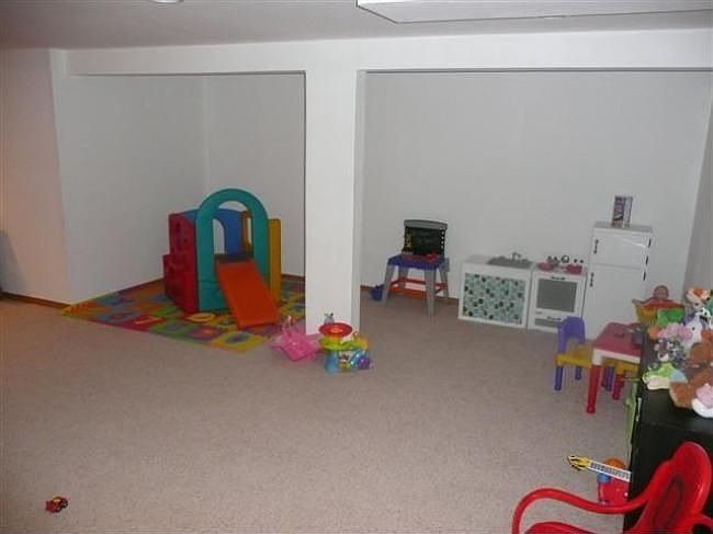 2nd image of 909 Inwood Way