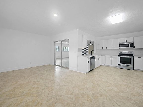 3rd image of 4940 NW 17th Court