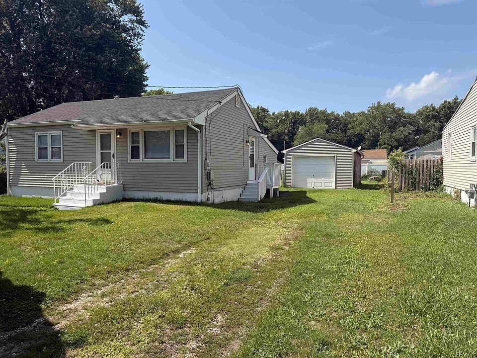 1st image of 16 Paula Ln