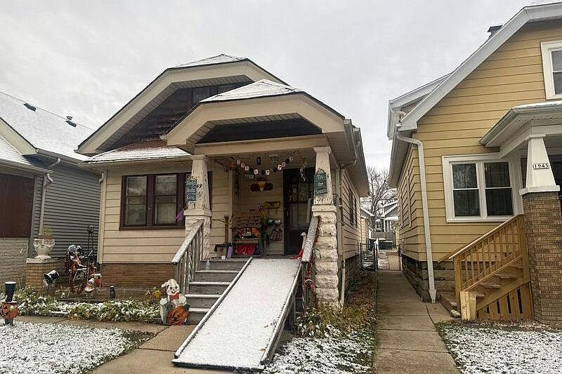 1st image of 1949 S 72nd St