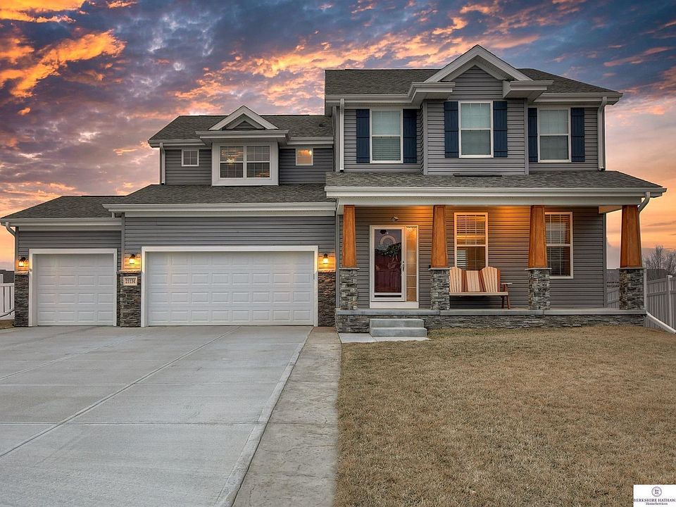 1st image of 21134 Castlerock Ln