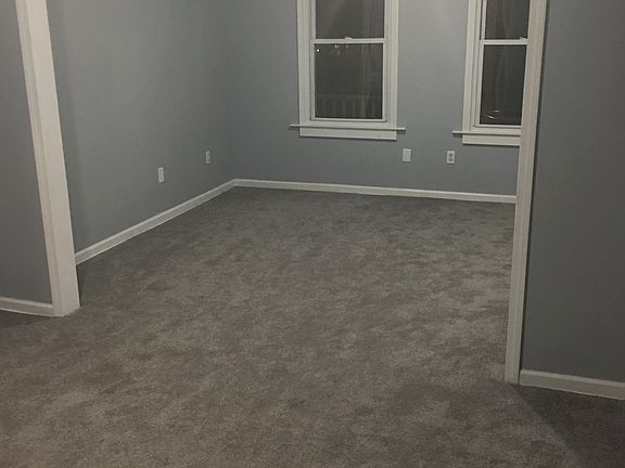 5th image of 21 Pond Lily Ave