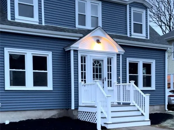 27 Kilburn Ave, Lincoln, RI 02865