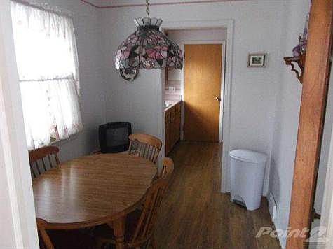 2nd image of 2682 22nd St