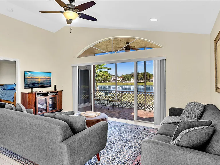 4194 Bluff Harbor Way — Photo 15