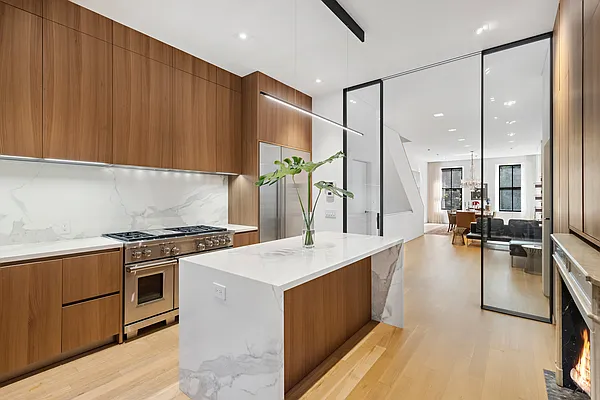 Sold by Compass | media 10