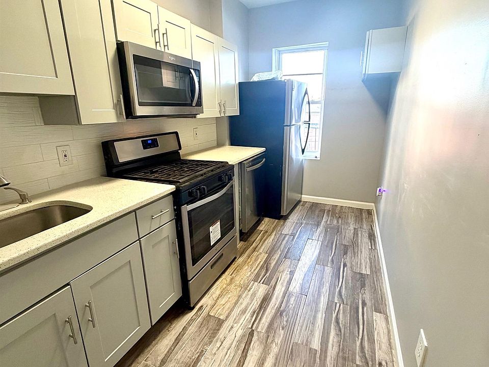 1st image of 644 Newark Ave APT 4