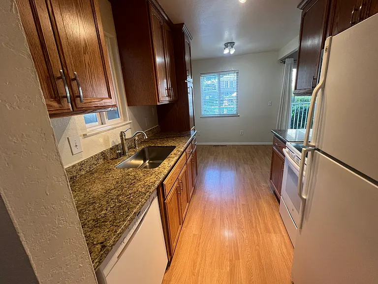 1572 Sunnyvale Ave #25 — Photo 5