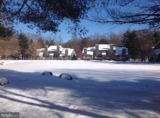 306 Snow Ridge Cir, Lake Harmony, PA 18624