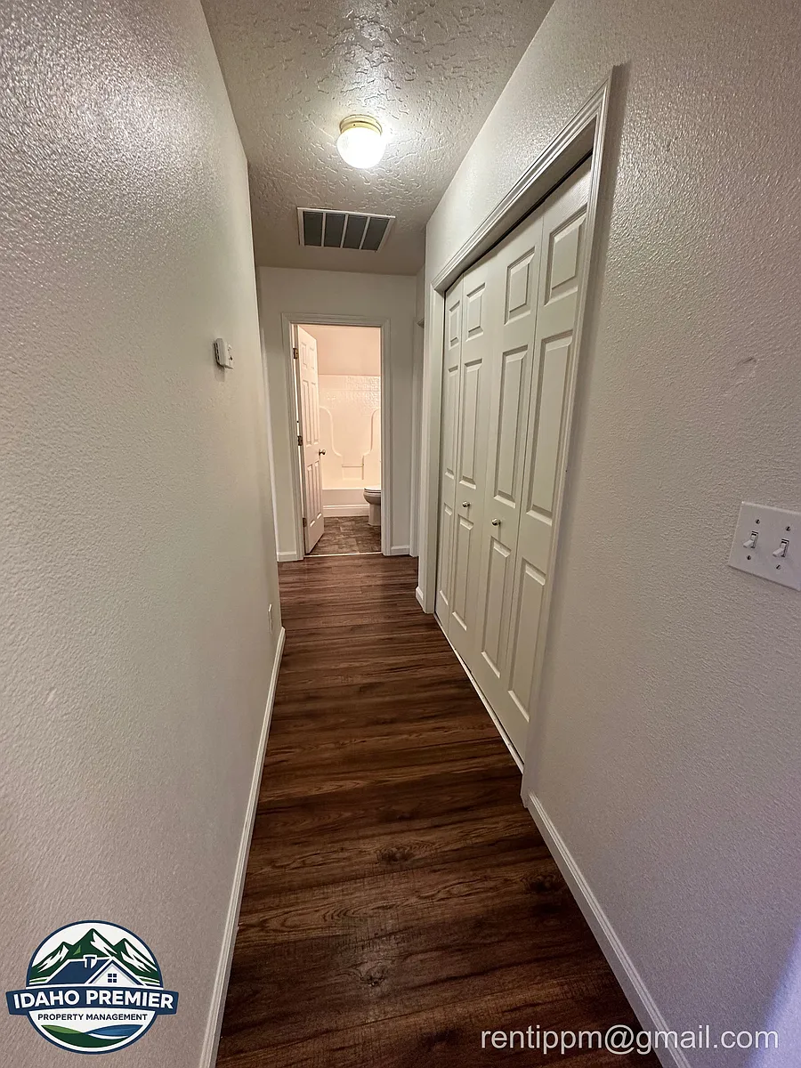 Building Photo - 10977 W Altair St