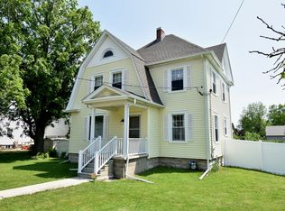 119 W Union St, Earlville, IL 60518