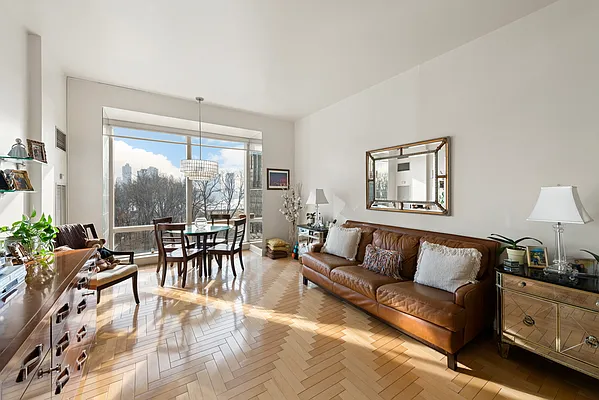 Sold by Compass | media 1