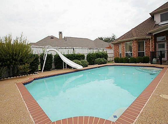 2nd image of 908 Lahinch Cir