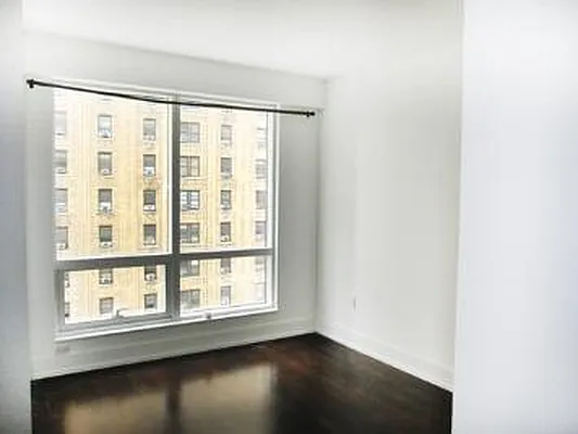 Rented by Corcoran | media 25