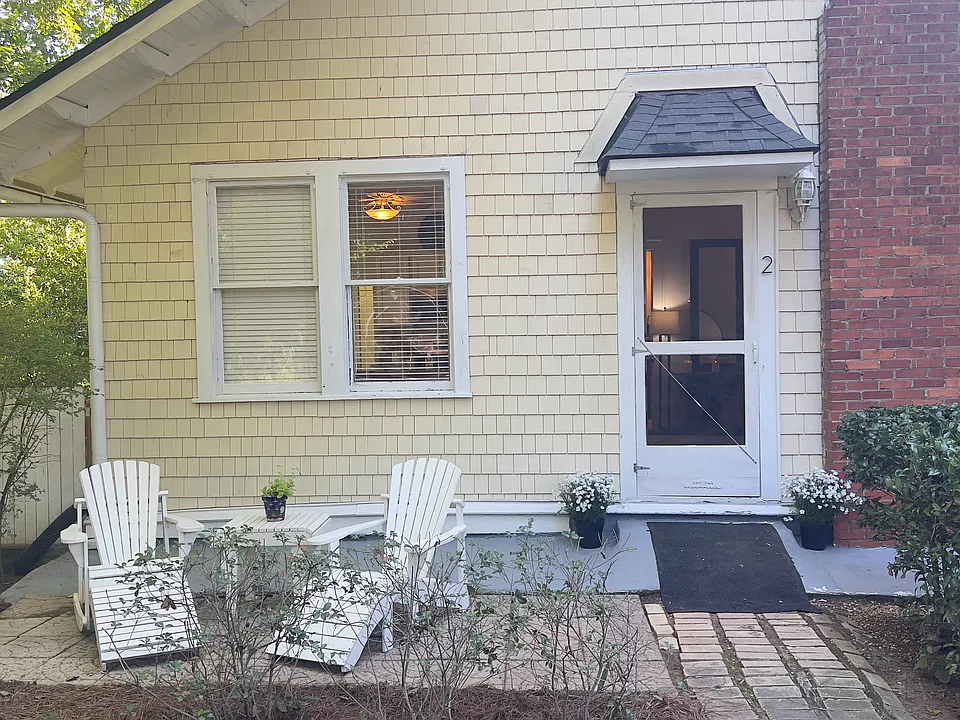 1260 Fairview Rd NE #2