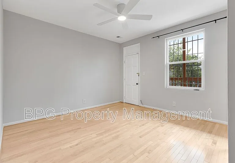 1217 Duncan Pl NE — Photo 5