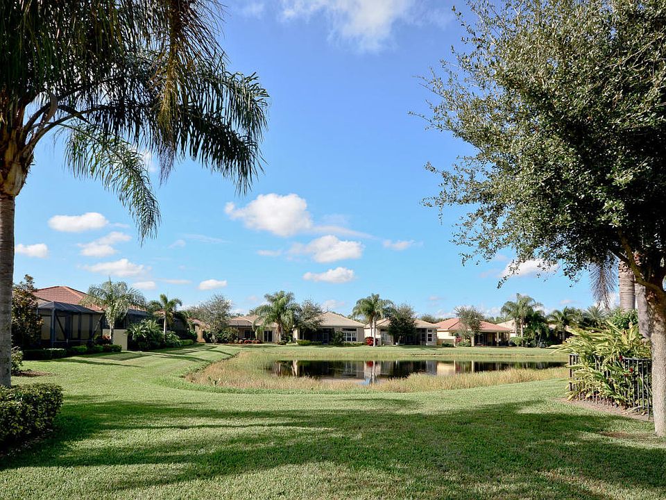 1st image of 10877 Green Valley Walk
