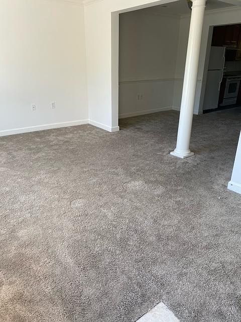 2nd image of 988 Monroe Ave #972