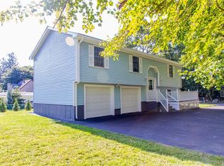 142 Hayden Ave, Tiverton, RI 02878