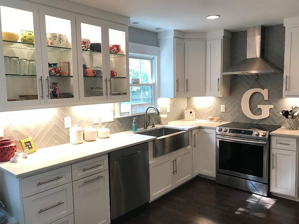 1st image of 8704 Parkchester Dr