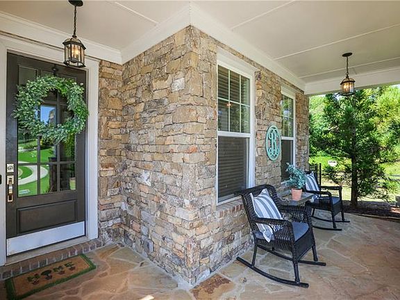 4th image of 221 Johnston Farm Ln