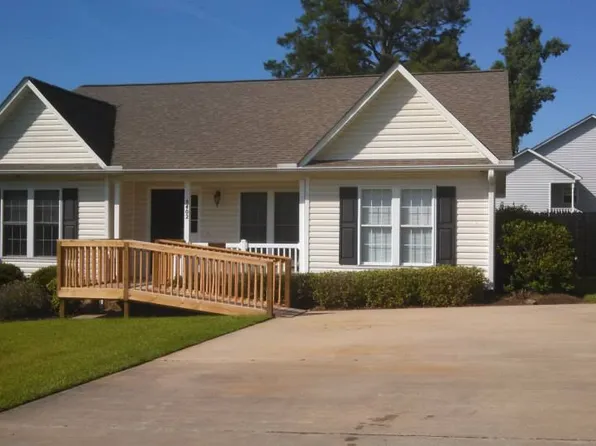 3402 Liberty Dr, Greenville, NC 27858