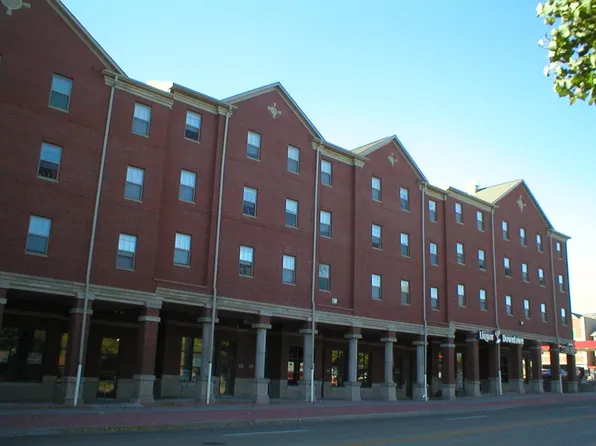 313 S Gilbert St, Iowa City, IA