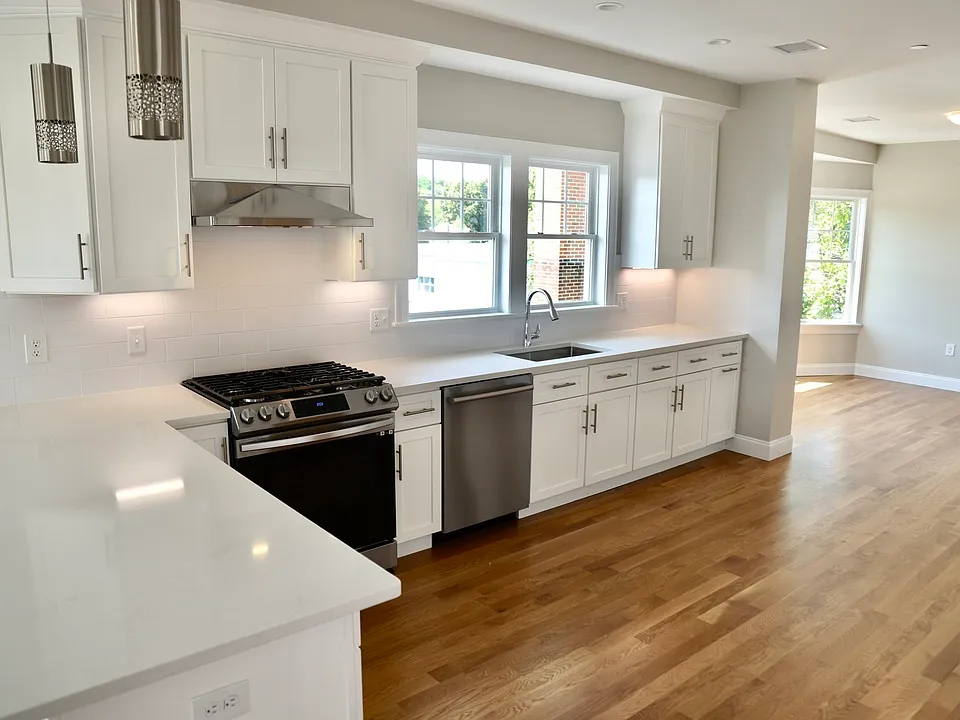 35 Chestnut St #2