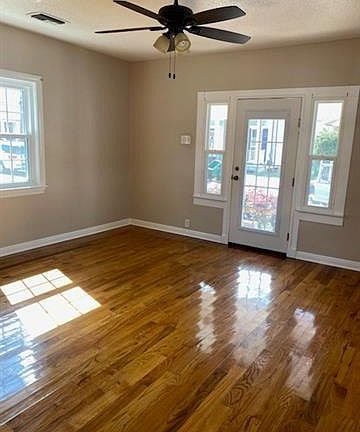 4th image of 916 9th St