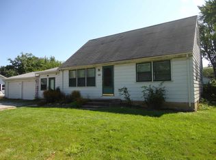 3018 Hobson Rd, Fort Wayne, IN 46805