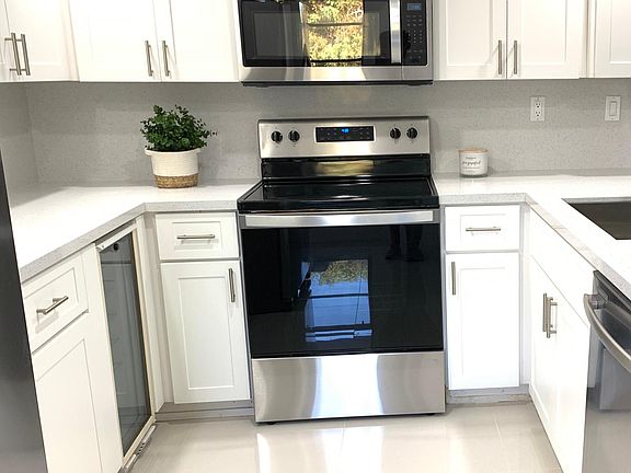 4th image of 8810 SW 123rd Ct #0