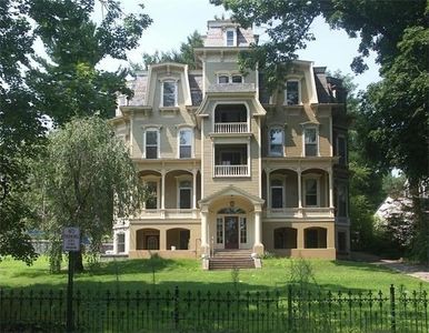 76 Crescent St APT 2, Northampton, MA, 01060