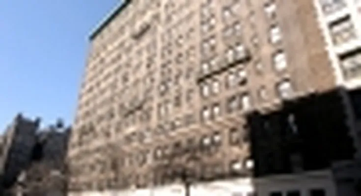 Sold by Warburg | media 12