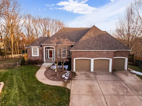 10707 W 130th Ter, Overland Park, KS 66213