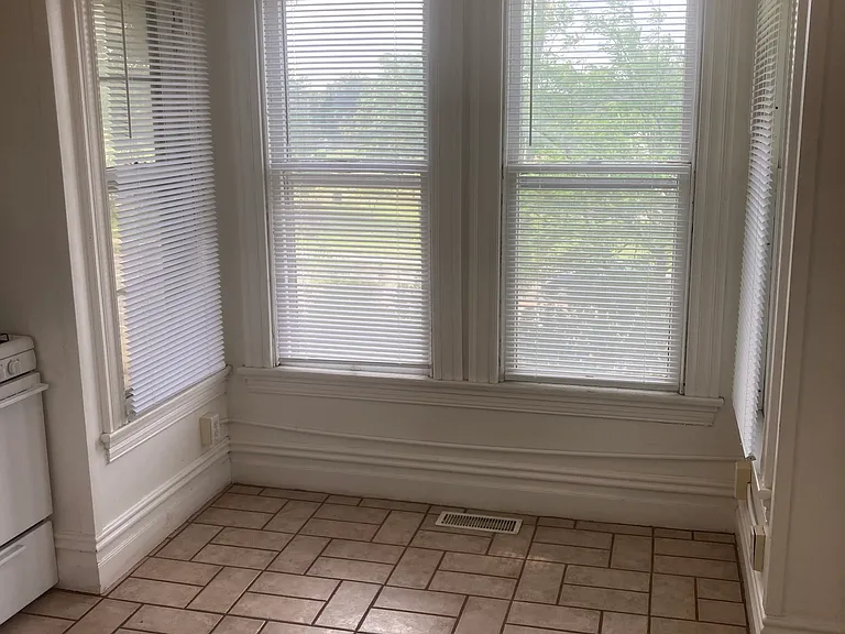 754 Fuller Ave SE — Photo 11