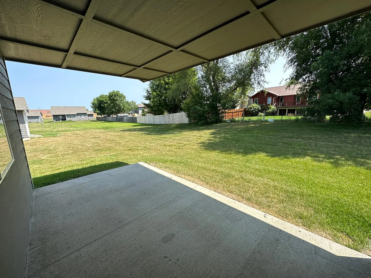 3 bed, 1640 sqft, $2,400 — Photo 4