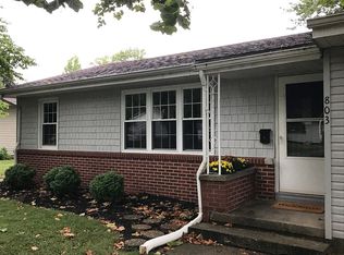 803 Sunset Dr, Sullivan, IL 61951