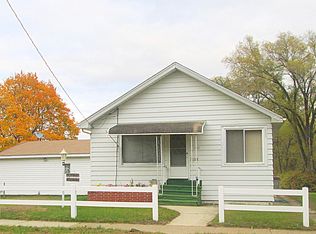 1122 Mobile St, Waterloo, IA 50703