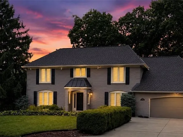 1340 Camelot Dr, Liberty, MO 64068