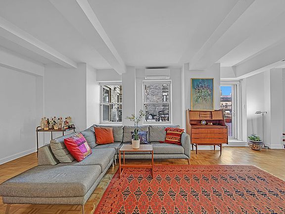 3rd image of 111 Hicks St APT 5G